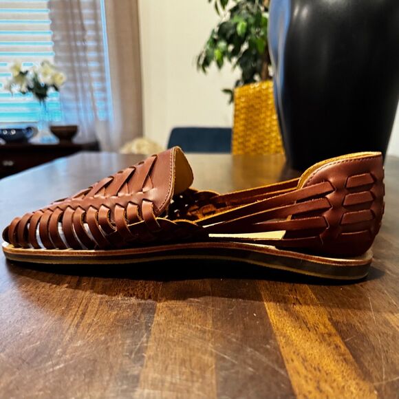 Nisolo Brown Leather Sandals - Picture 6 of 8